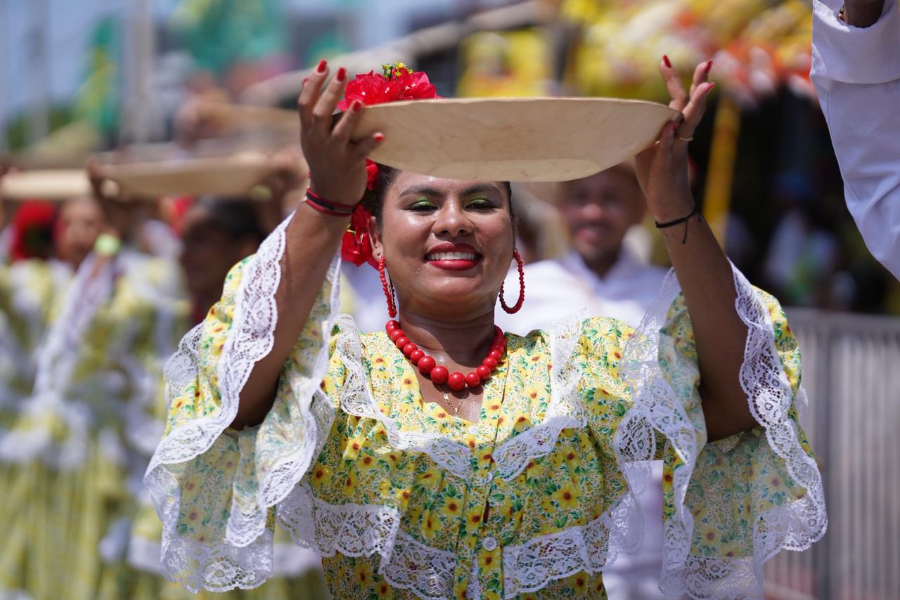 Pilanderas y el Caimán llevan el Caribe al Cumbiódromo en la Gran Parada de Tradición 1 Pilanderas 2