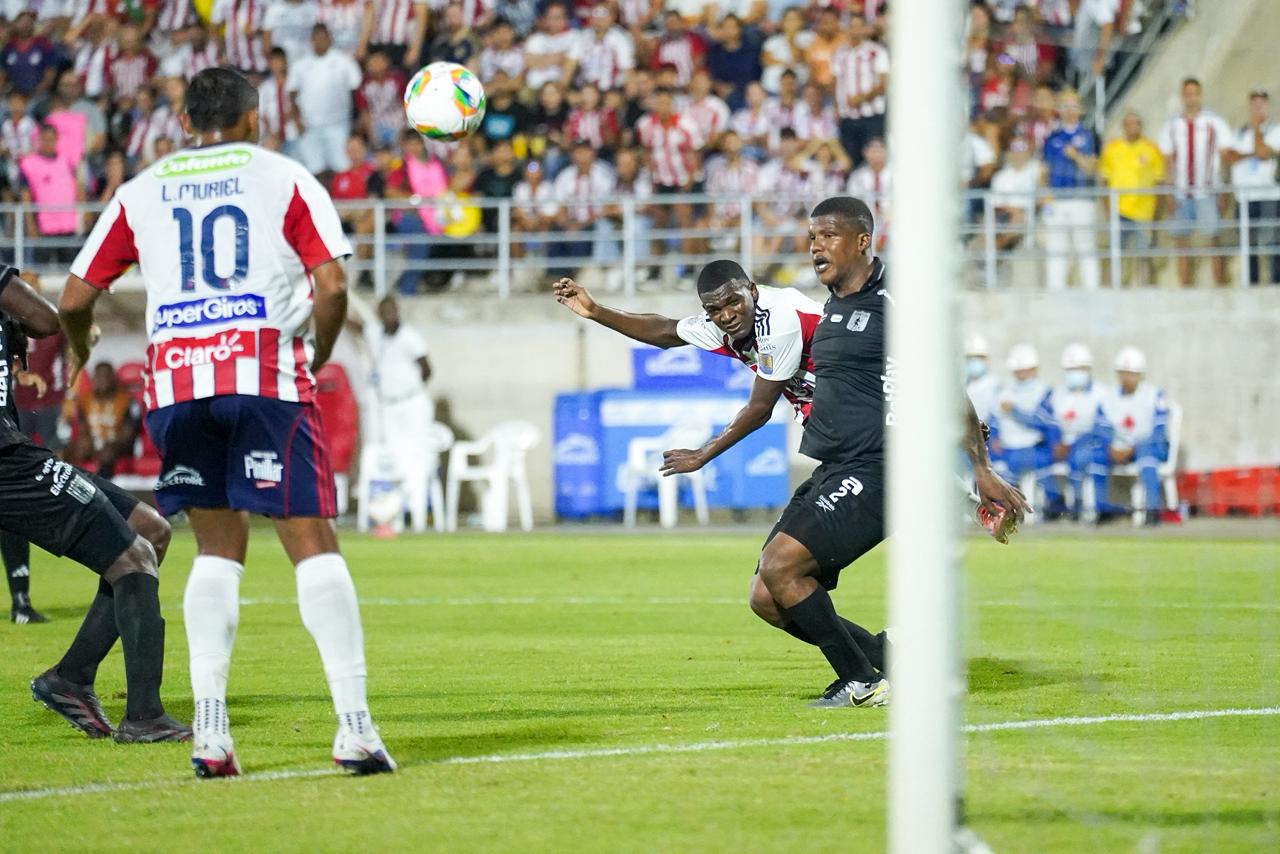 En imágenes: Teófilo Gutiérrez selló el triunfo de Junior sobre América con su gol 99 5 WhatsApp Image 2026 02 18 at 9.03.31 PM