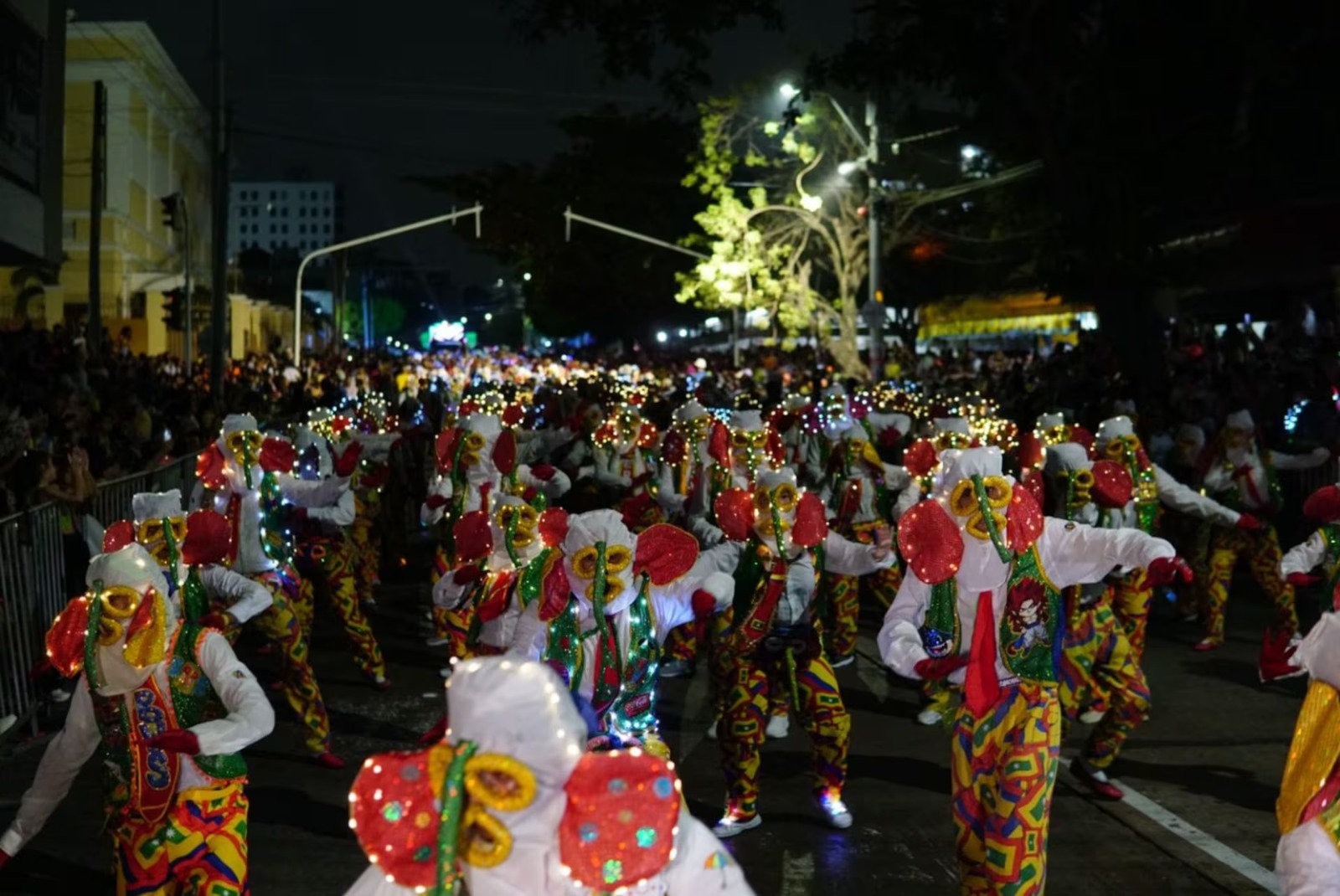 La Guacherna: el desfile nocturno que enciende la magia del Carnaval de Barranquilla 3 ce602413 d14b 48e3 b61c e28d106ad858
