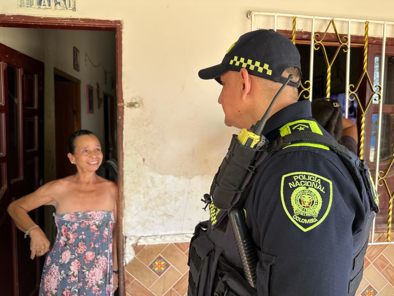 Policía e Infantería de Marina recorren barrios de Calamar para fortalecer la seguridad 1 da9d8d2e b8f6 4afb 8277 724f5b6435a4