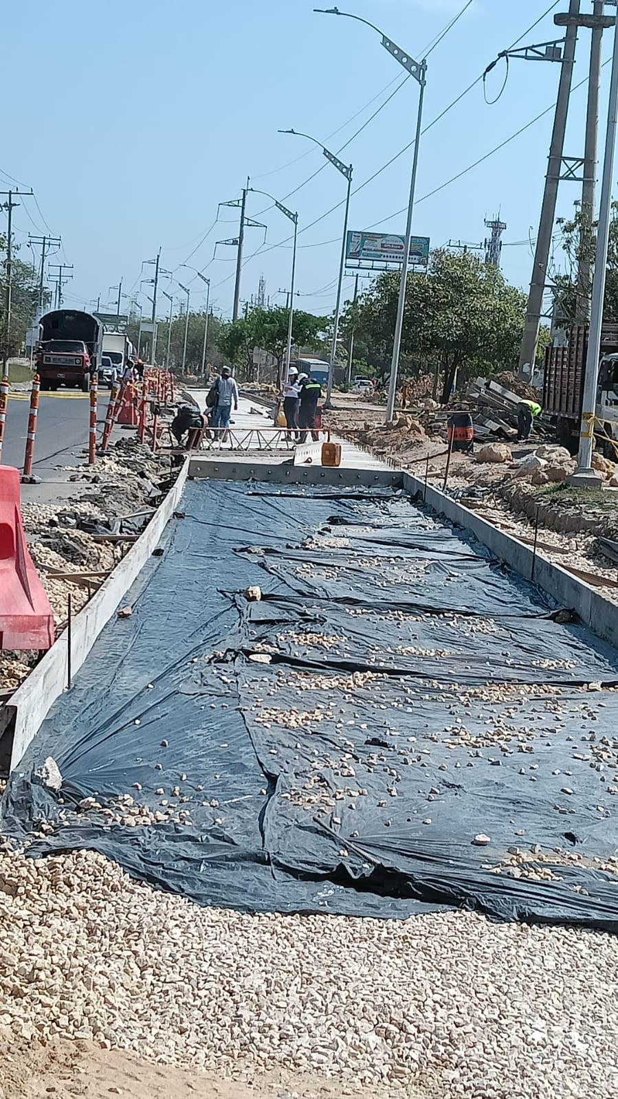 Avanzan trabajos de recuperación en la avenida Circunvalar frente a la Escuela de Policía 3 de3003c1 ac1e 4331 8bf9 45da001a9e9f