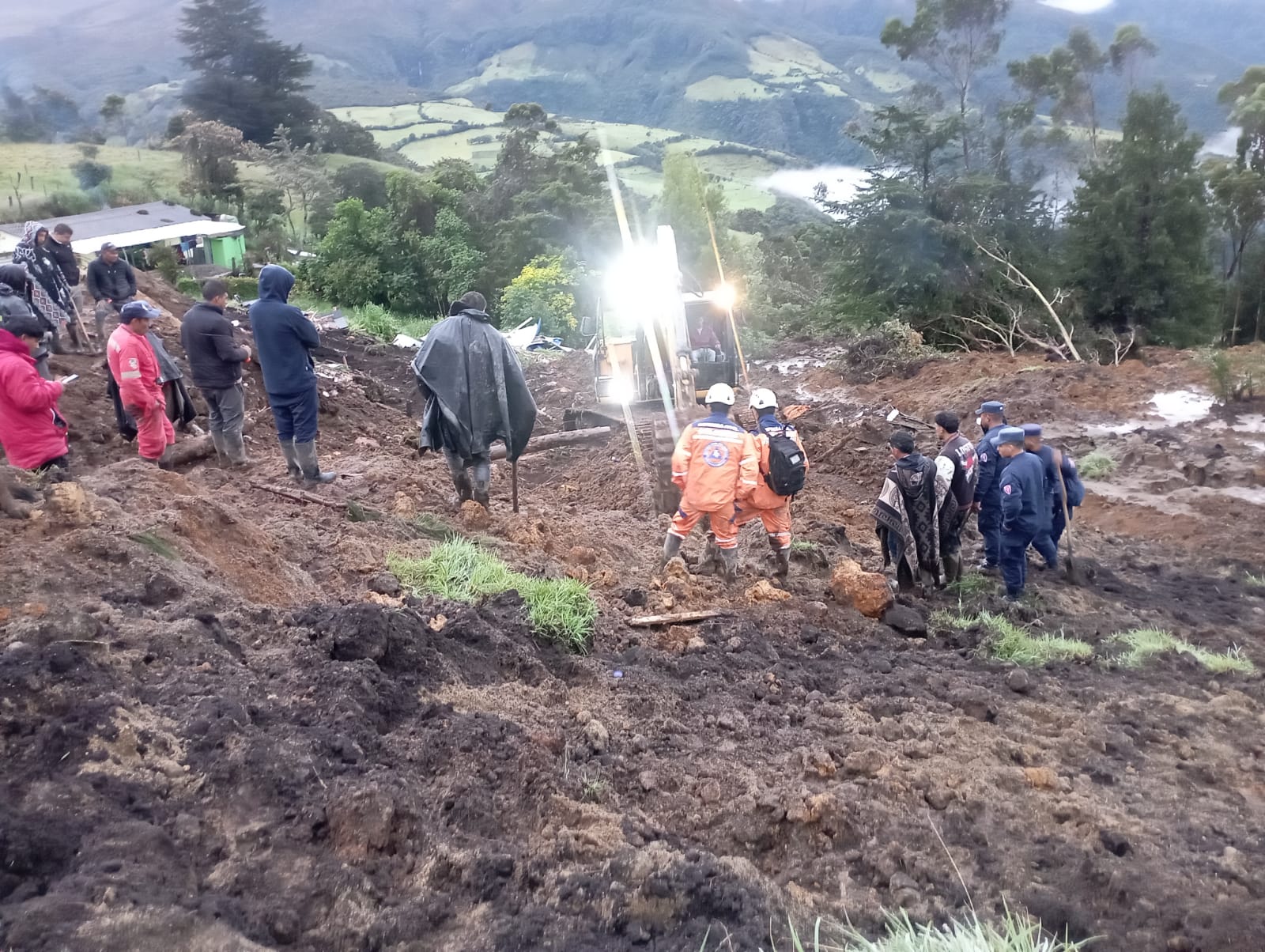 Manos que ayudan en la emergencia: apoyo solidario tras avalancha en Mallama, Nariño 2 f5350d5b 4eea 4351 80cd 8d14da5065e1