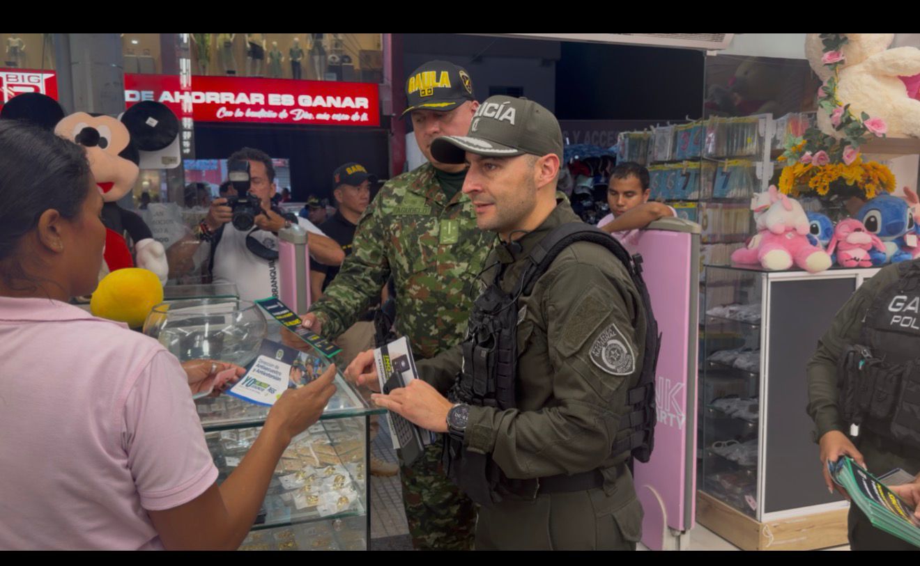 “GAULA en tu barrio”: autoridades refuerzan prevención contra la extorsión en La Paz 3 38e49abd f9ec 4705 9dbb bfb6414316f3