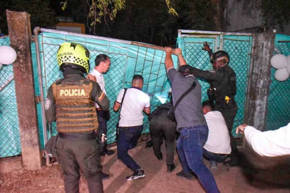 Más de 200 personas retenidas en Arauca por presunta compra y venta de votos 6 648989366 122155745156649501 5807801743899728326 n