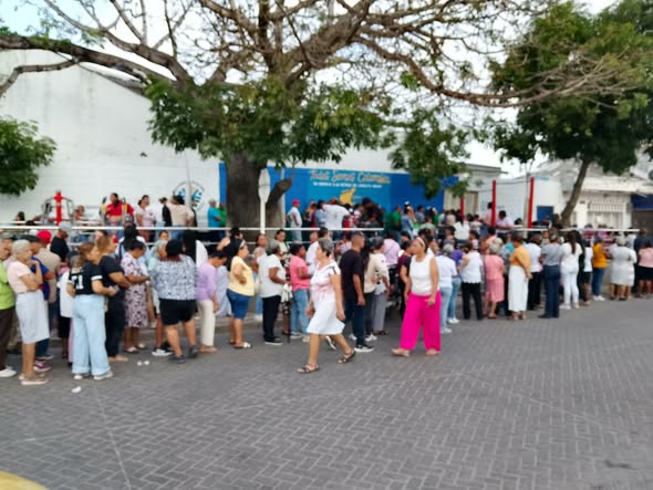 Masiva afluencia de votantes en puestos de votación en Soledad 1 649233545 122165800490946003 1504897331816779537 n 1