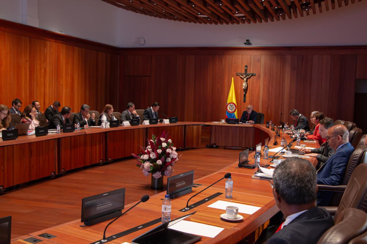 Altas cortes y organismos de control revisan preparativos para elecciones del 8 de marzo 2 HCqDqL6bcAE8Cf1