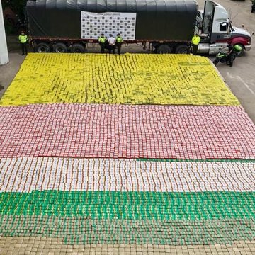 Incautan 6 toneladas de marihuana en tractocamión que iba de Bogotá a Riohacha 1 HDrtOE0aEAADMjy