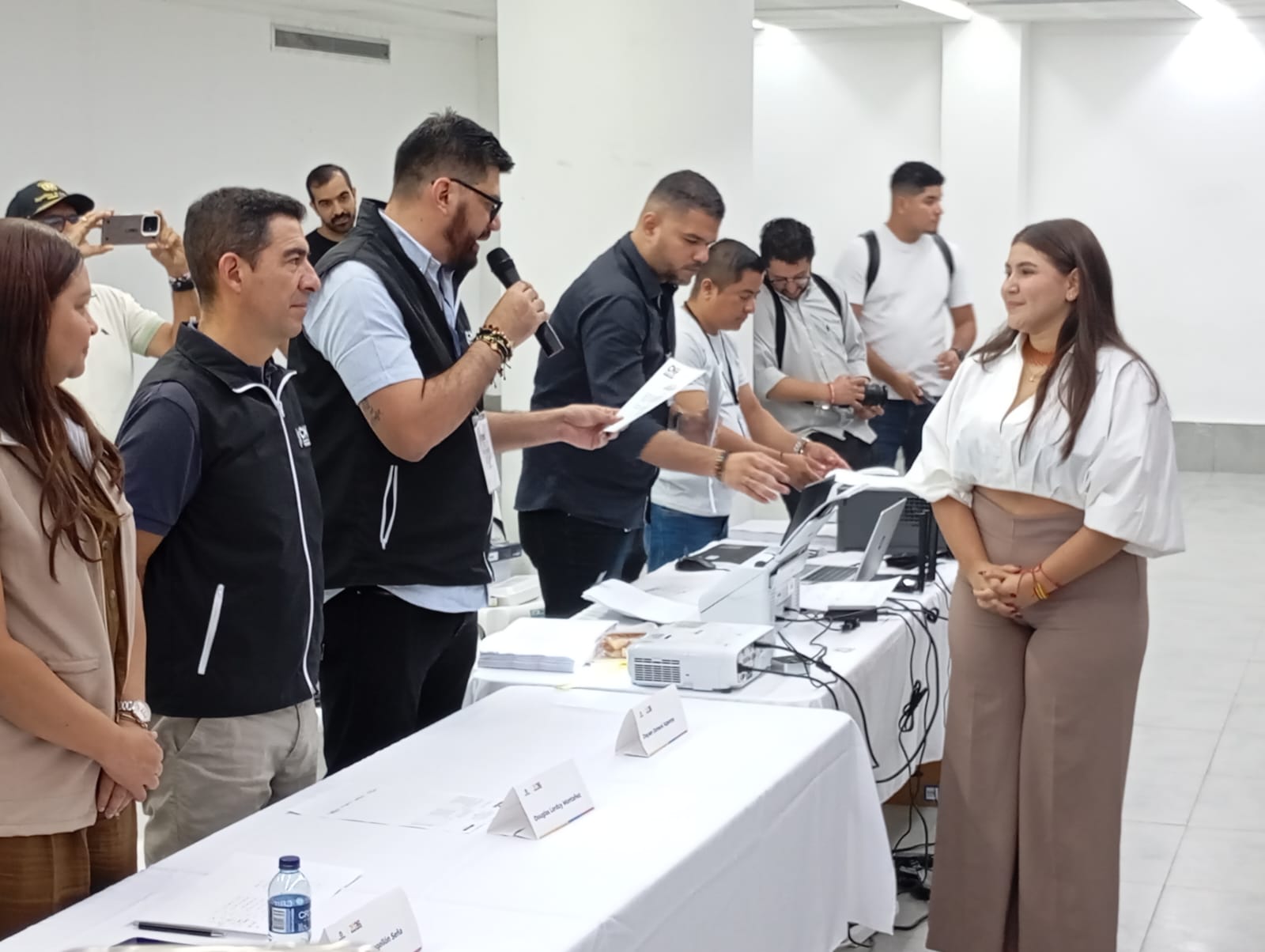 Consejo Nacional Electoral entregó credenciales a Representantes a la Cámara por el Atlántico 3 d2ae2d38 bf46 4580 b92b a3d904b038c9