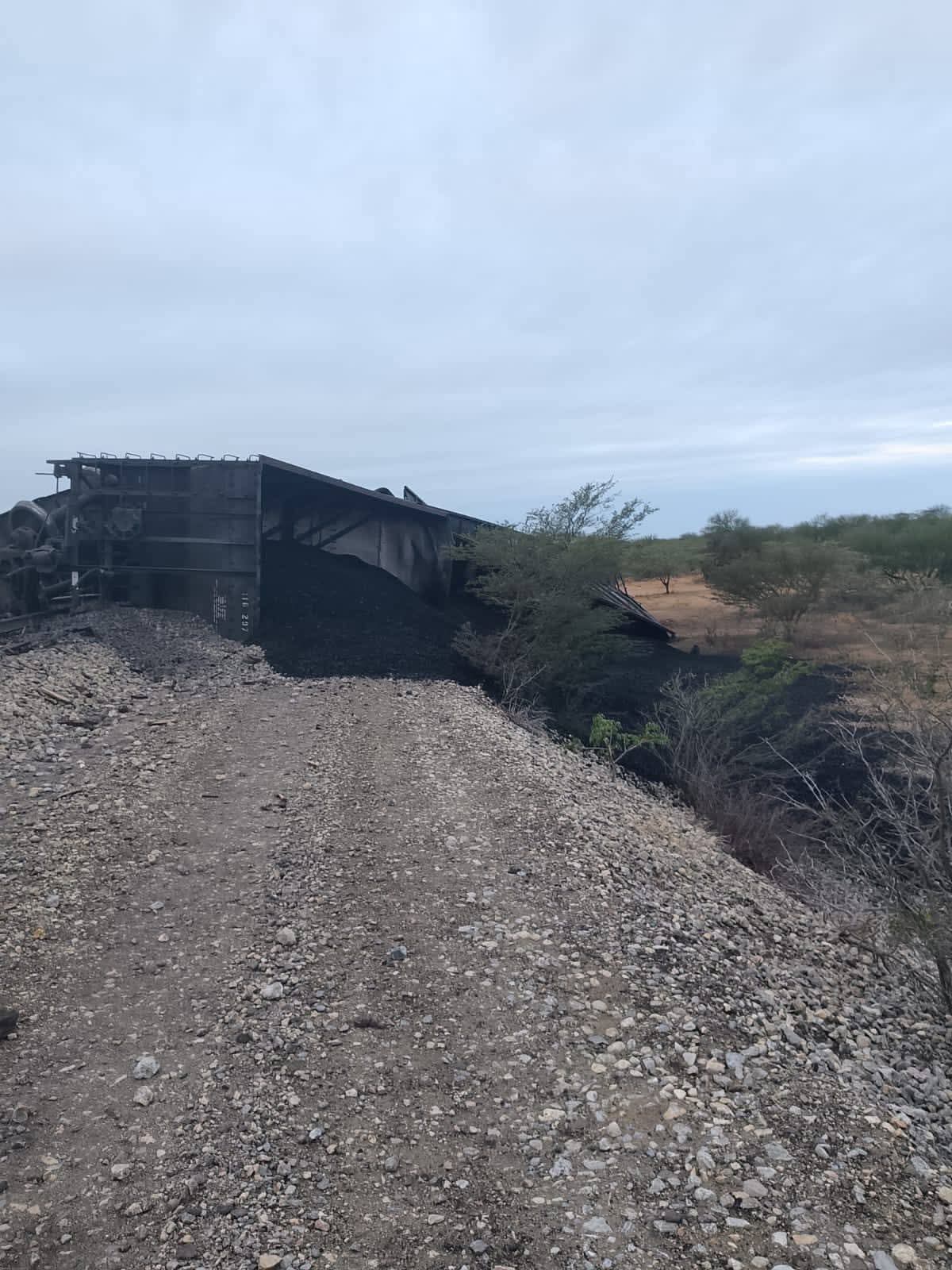 Sabotaje en La Guajira: dos ataques a la línea férrea de Cerrejón descarrilan tren y paralizan operación 6 f4a3f01c 482e 4db5 ac82 db6c46f3db49