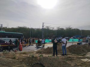 Bloquean la Circunvalar a la altura de Alameda del Río por protestas laborales 4 53344c58 87e4 465e 932b ace90d202613
