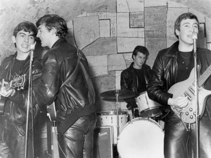 Primera grabación conocida de The Beatles desata disputa legal entre Universal Music y herederos de ingeniero