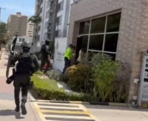 Allanamiento en Villa Campestre: desmantelan presunto laboratorio de drogas sintéticas y capturan a tres señalados integrantes de “Los Costeños” 1 Captura tres Costenos Villa Campestre scaled rn24r0n6w6ftv278graj9am8w96488thah9c5b8e4o
