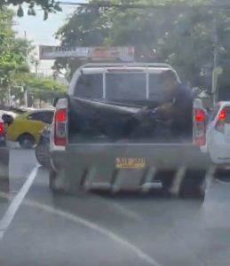 Balacera en el norte de Barranquilla: hombres armados protagonizaron tiroteo en plena calle 84 2 HJK942DWkAEMI9L
