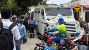 El dinero llegó... pero en medio del susto! Carro de valores protagoniza accidente que dejó dos heridos en Aracataca 3 753628462 1617627680374107 2772818077926733209 n