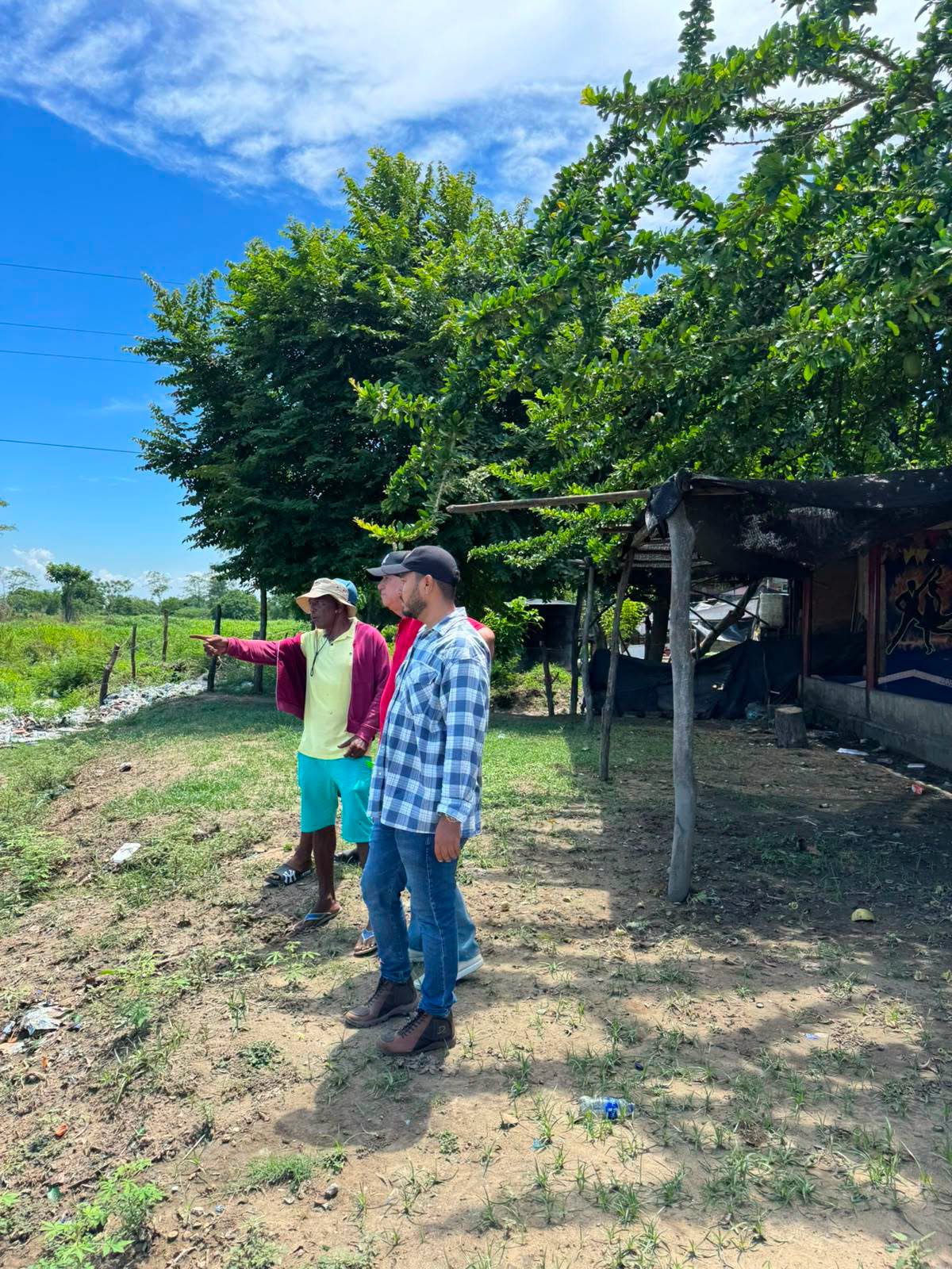 Pescadores bloquean el sector de Las Compuertas en el embalse del Guájaro por trabajos de limpieza 3 759208839 1712755216541336 6138550901931857851 n