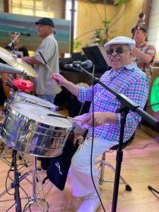 Murió Louie Romero, la magistral leyenda del timbal que hizo retumbar la salsa neoyorquina 2 HOILQt5WYAAb1hf