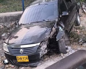 Vehículo termina dentro de una cuneta en la vía Barranquilla–Soledad y genera congestión vehicular 2 cb10f25f 8a01 409e 8001 257993c07975