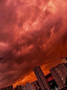 El cielo se tiñó de rojo en Caracas: ¿Fenómeno apocalíptico o simple física atmosférica? 3 d9a7fbed 3189 42d0 beb8 77d4c933e84d