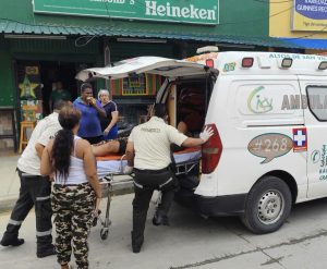 Accidente en Puerto Colombia deja dos heridos: motociclista habría causado fuerte choque al ir en contravía 1 139ea8d8 f70b 44e7 bb07 dea0f7df9452