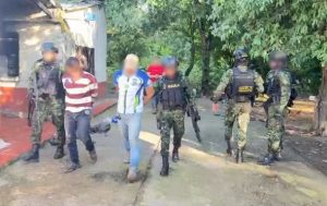 Capturan a cuatro presuntos integrantes de las Autodefensas Conquistadoras de la Sierra en operación militar 5 783256080 1630203985201024 2771663363384110775 n