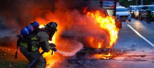 Camioneta se incendió en plena calle 82 y provocó caos vehicular en el norte de Barranquilla 1 Emergencia 6