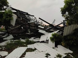 Vendaval golpea a Tenerife y deja destruido el paraninfo de un colegio 1 a84f8947 06d4 478b a786 c662ed9a727b