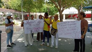 Madres cabeza de hogar protestan en Barranquilla: denuncian que quedaron sin capital semilla de programa del Ministerio de Igualdad 1 94a932f0 1fd6 435f b941 dff5fe21f0db