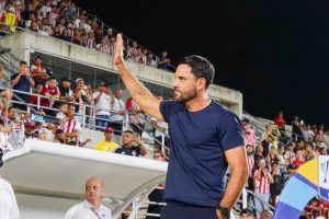 Ni Viera ni Teo pudieron cambiar la historia: Junior dejó escapar la victoria y sigue sin ganar en la Liga 4 viera4