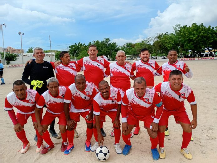Juego Limpio ganó 3 por 1 a La 20 y comanda el hexagonal B de fútbol soledeño.
