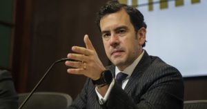 Presupuesto caído y tensiones con el Congreso: las razones detrás de la salida de Rodrigo Lara del Ministerio del Interior 1 rodrigo lara sale de mininterior tras un tramite fallido en el congreso 20261021 211906 20261021 211906 twitter